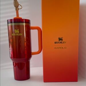 NWT Stanley 1913 x Karol G Quencher H2.0 40 oz Tumbler – Tropicoqueta Gold